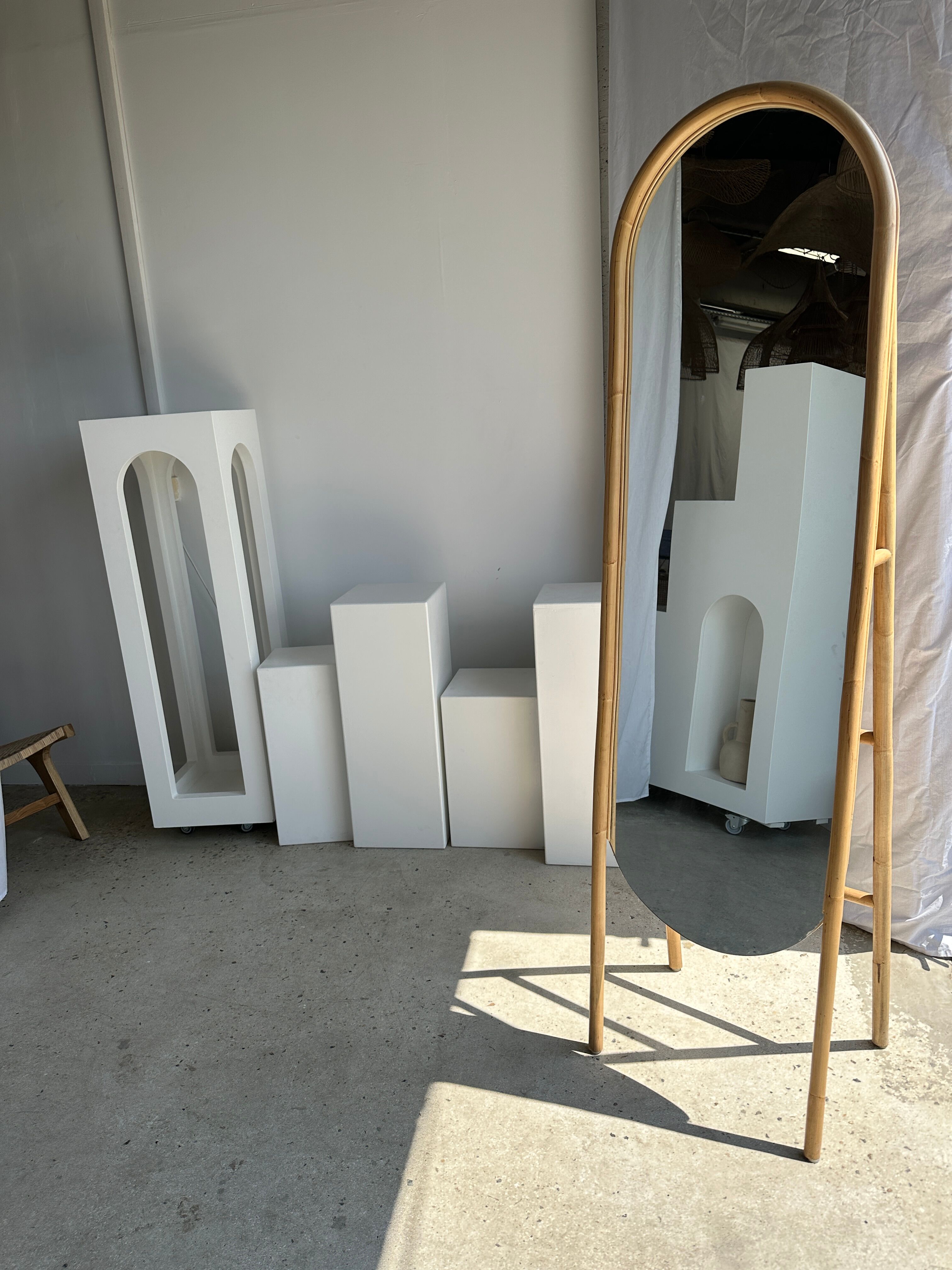 Floor mirror in bamboo and rattan H:1m80