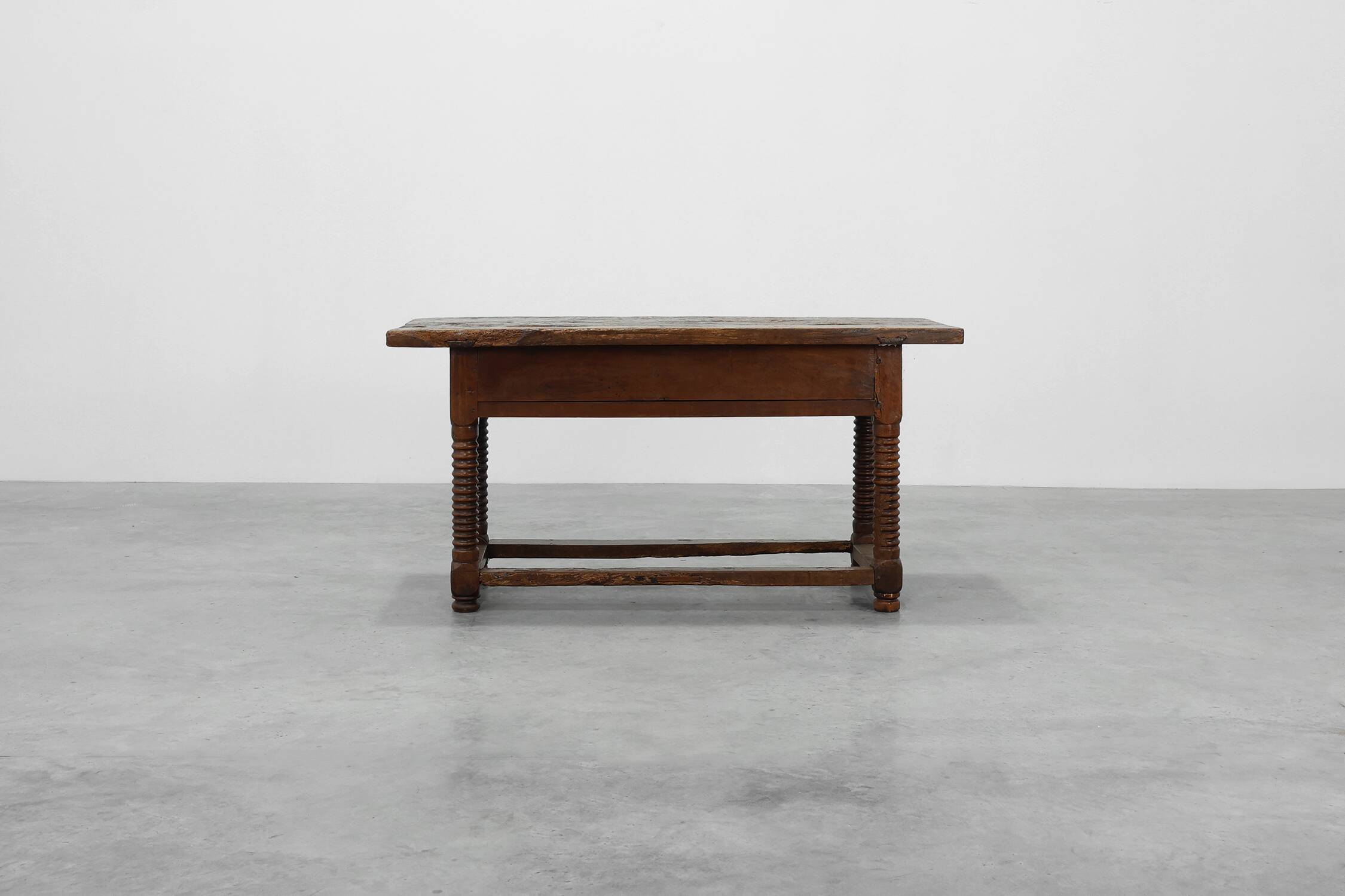 Spanish Oak Side Table or Console, 17th Century