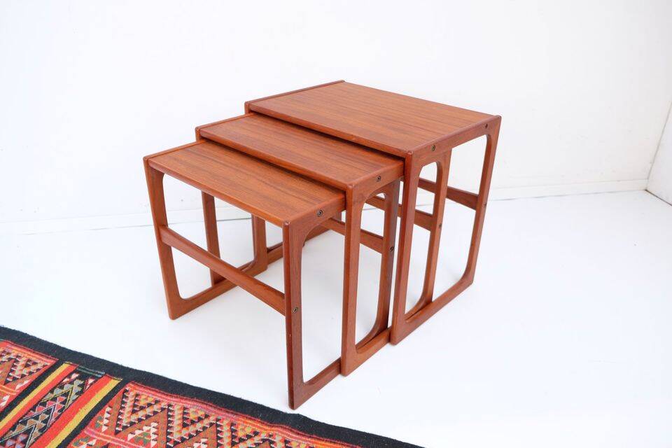 Nest tables in 1960s style, in gel-stained teak.