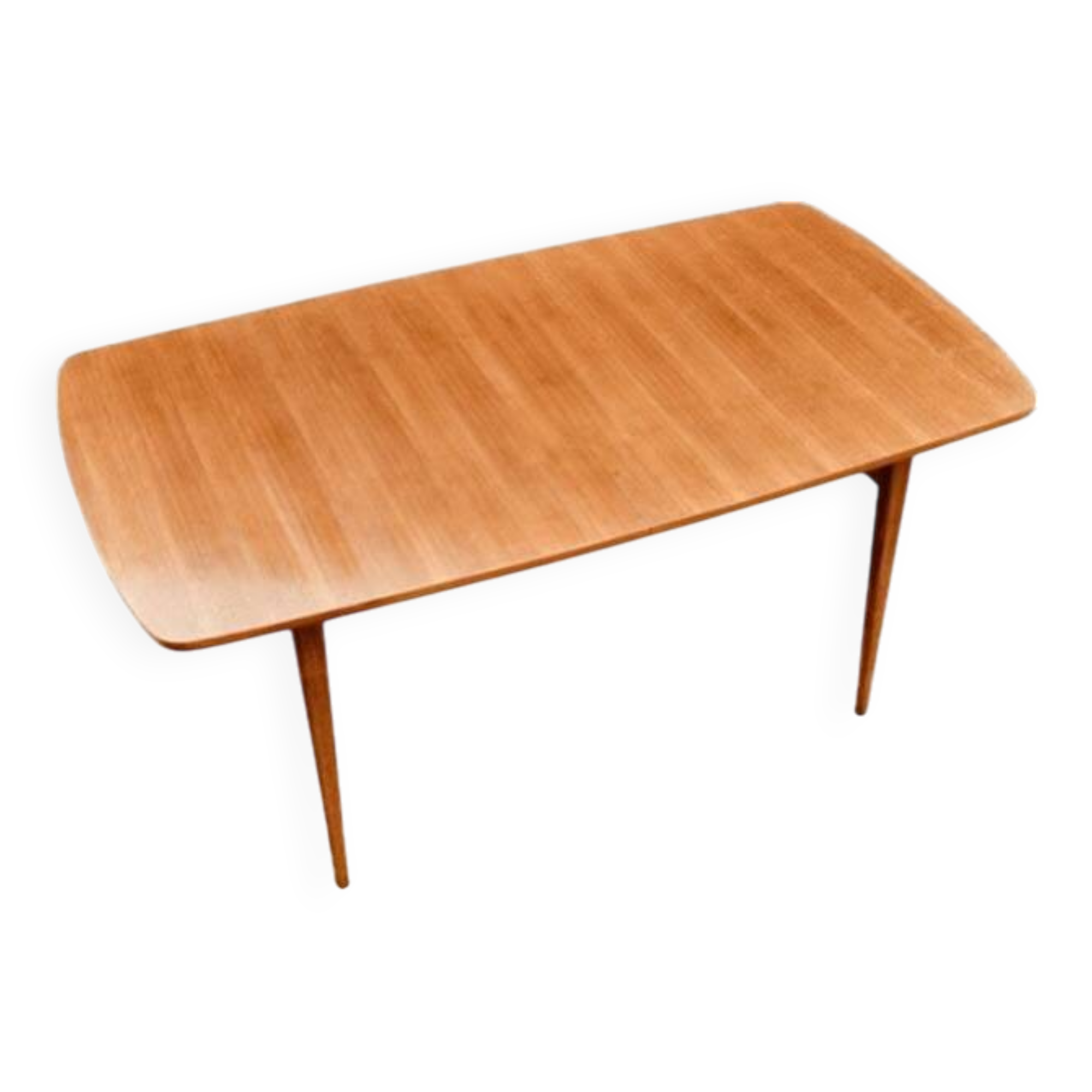 Dining table from the 65/66 period in solid teak.