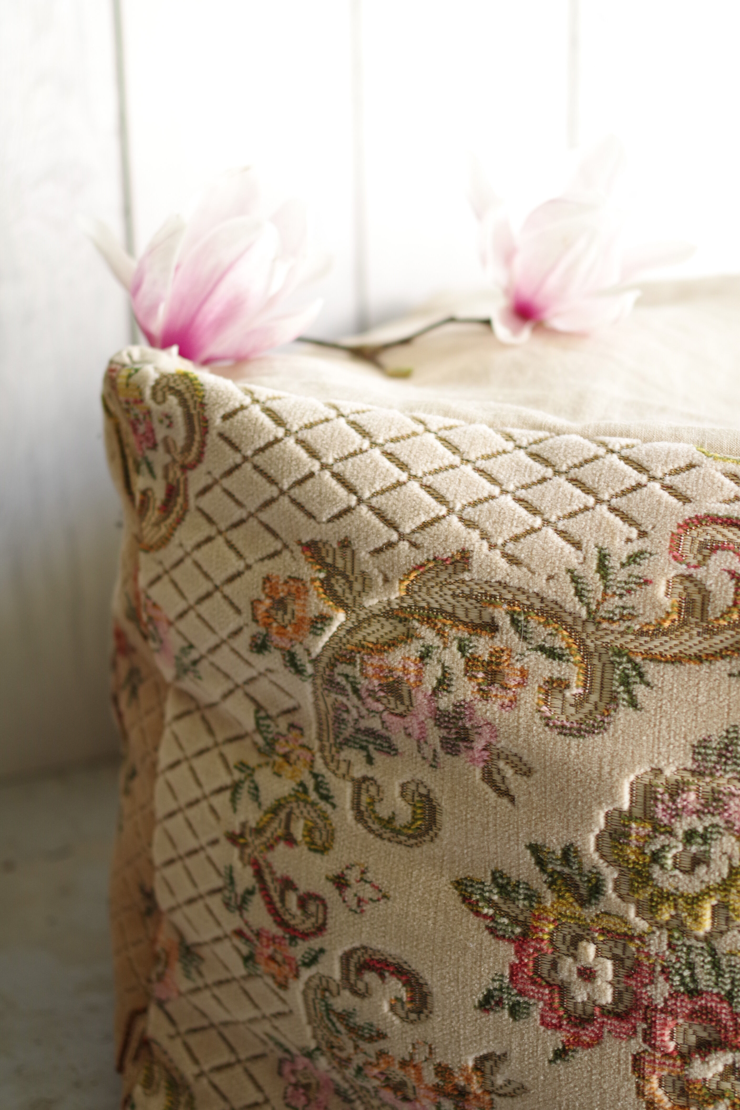 Ottoman pouf velvet fabric with ancient flowers