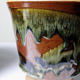 A pair of vintage stoneware pots from the 80s-90s with a Japanese style, signed handmade pottery.