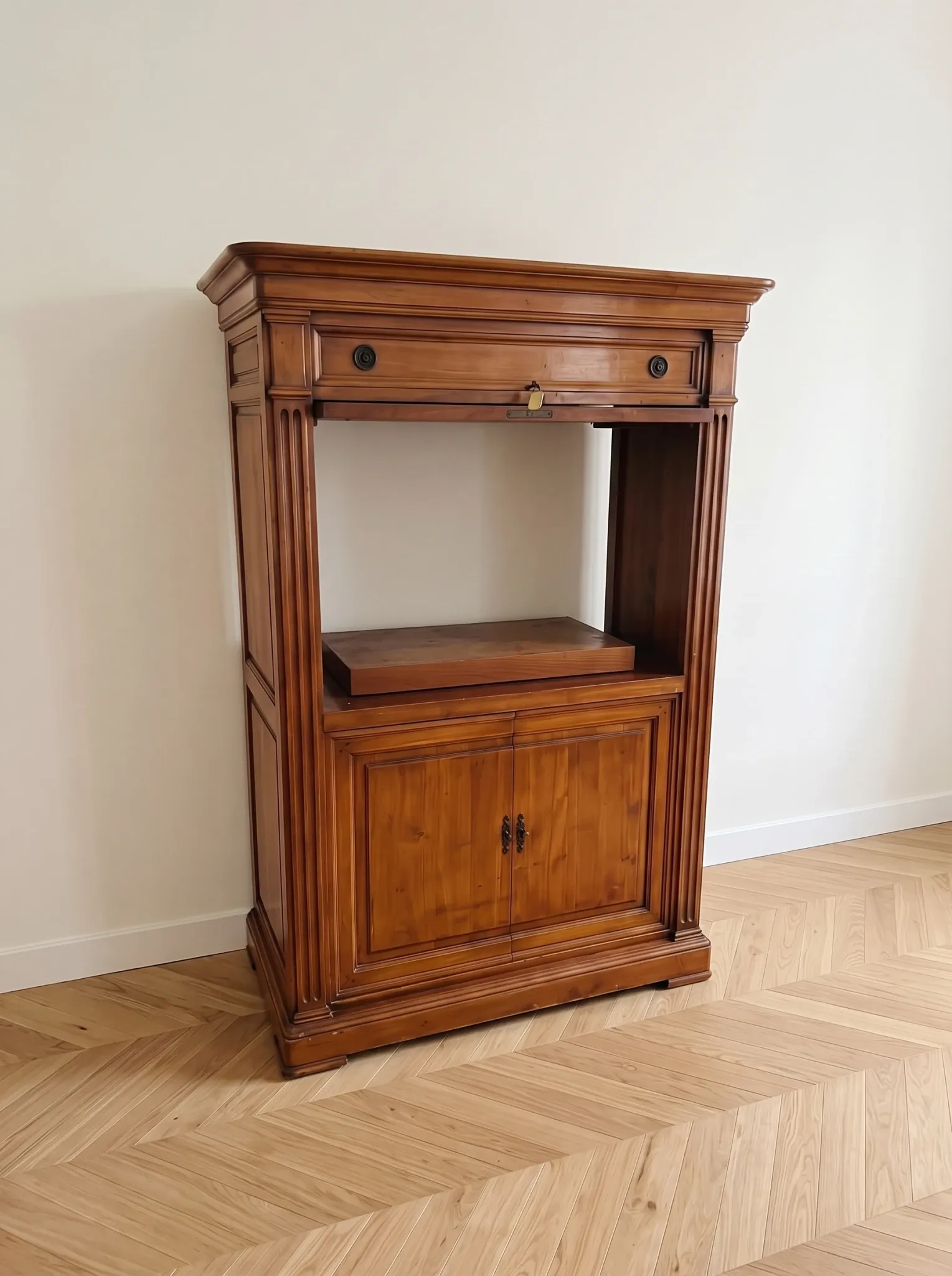 Meuble de rangement style Louis XVI en bois massif