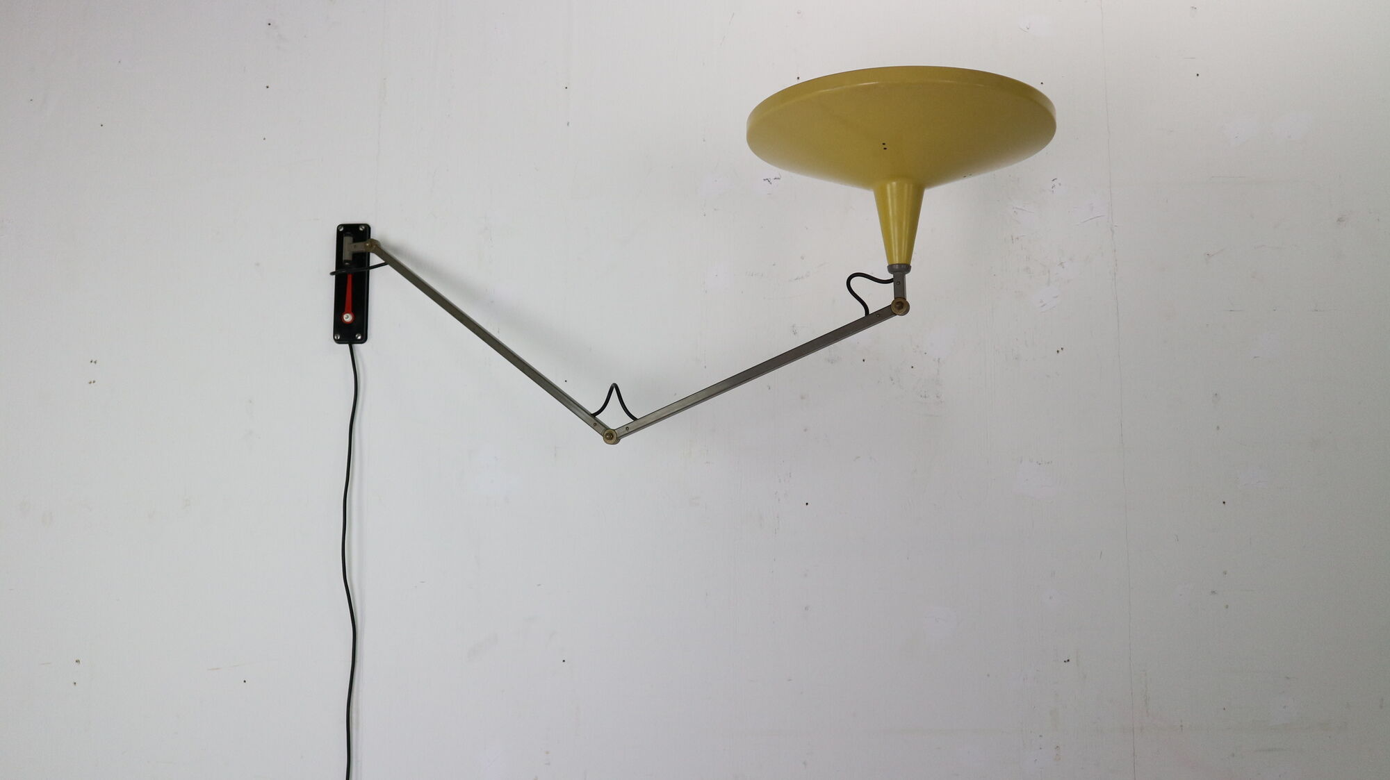 Yellow & grey Wim Rietveld 'Panama' wall lamp 4050 for Gispen 1955s Dutch design