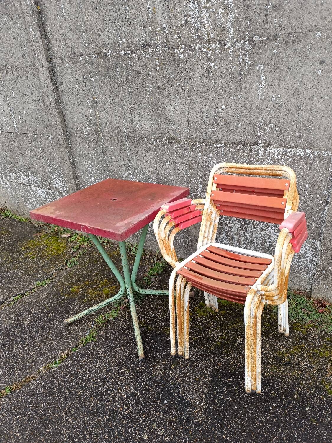 Salon de jardin métal / table bistrot et fauteuil