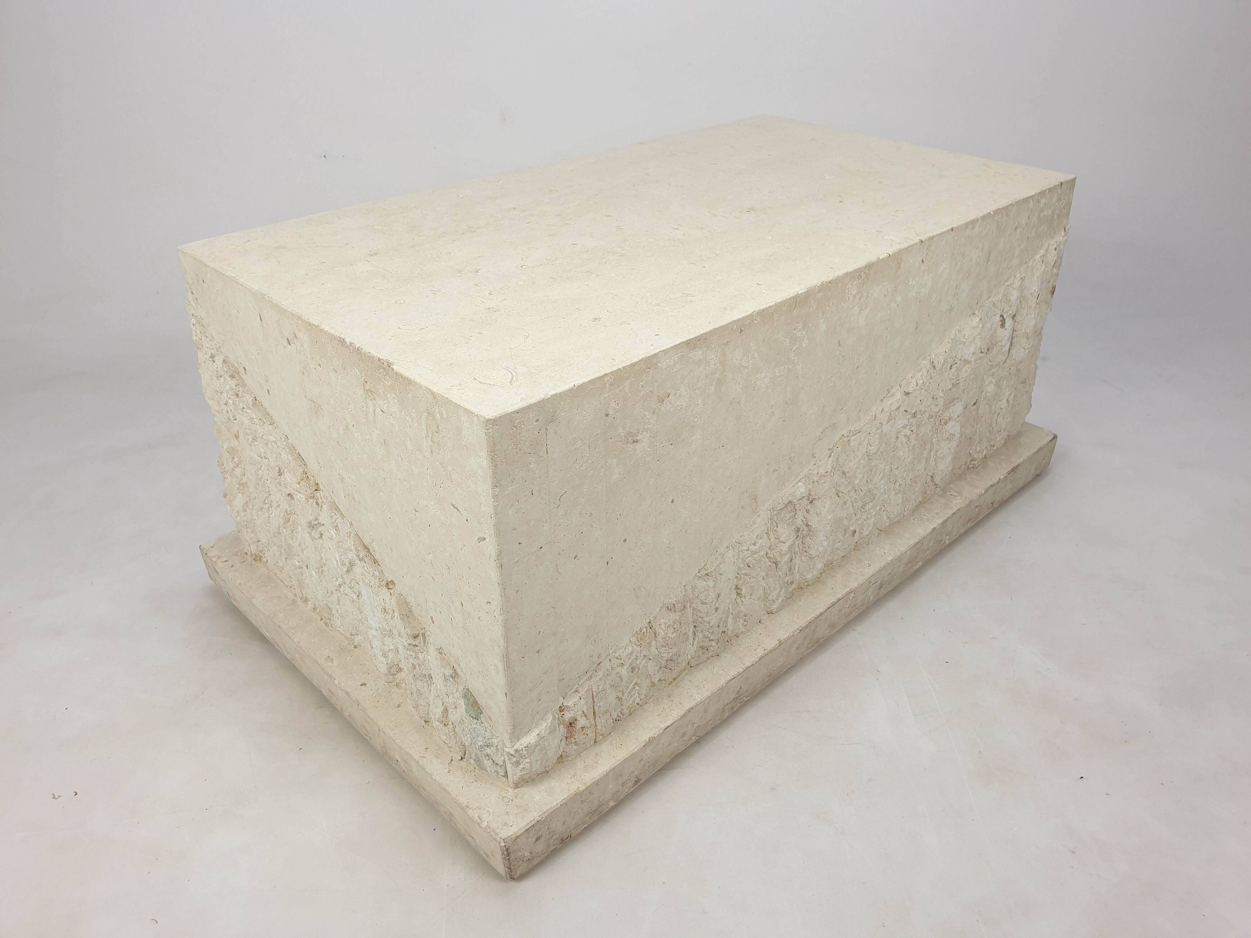 Magnussen Ponte Mactan Stone Coffee Table, 1980s