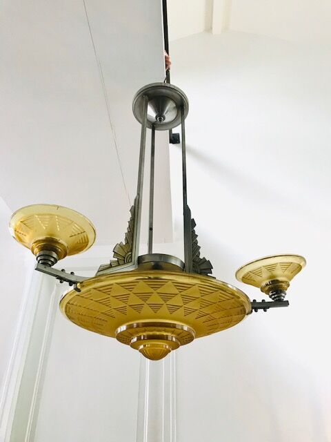 Art Deco chandelier with 3 small cups