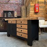 Old carpentry workbench