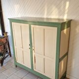 Armoire parisienne