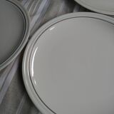 Set of 12 flat plates