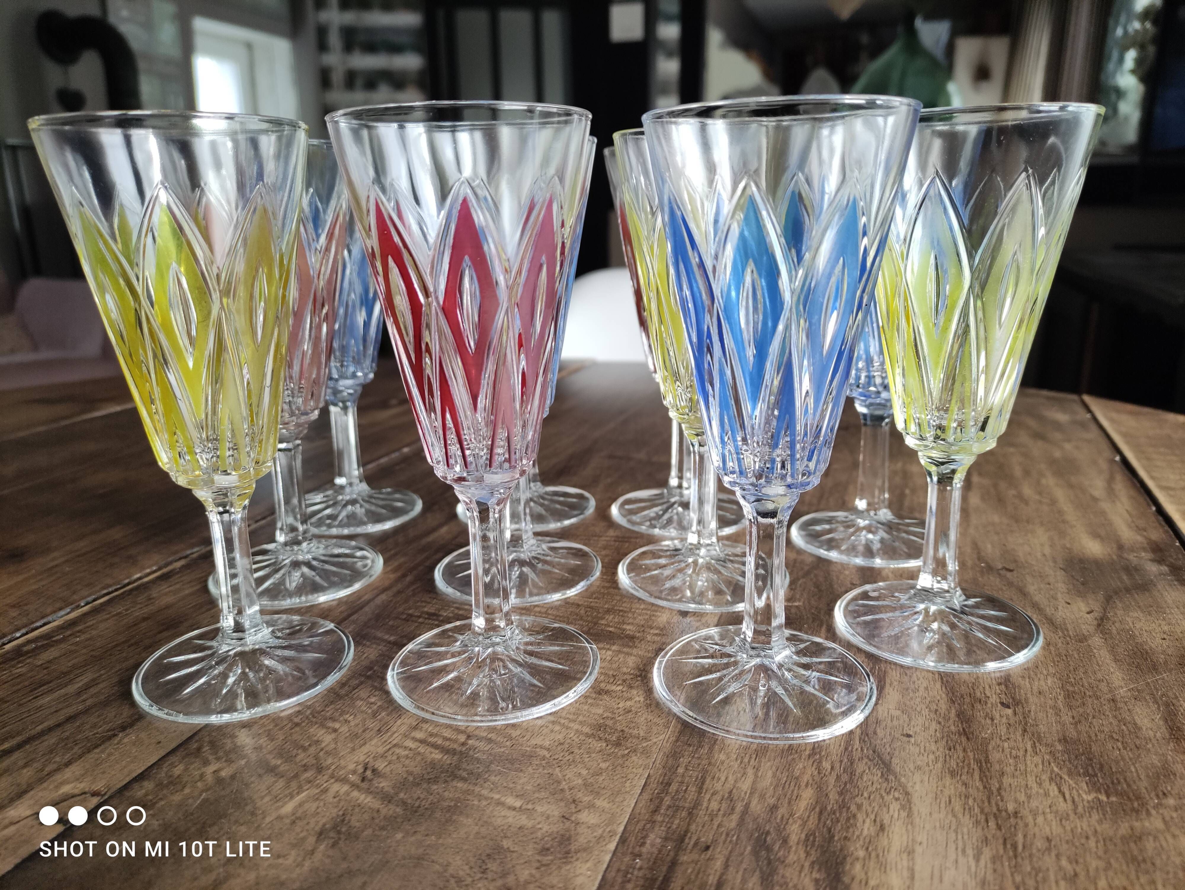 Set of 11 champagne flutes in colored glass 3 colors starry foot