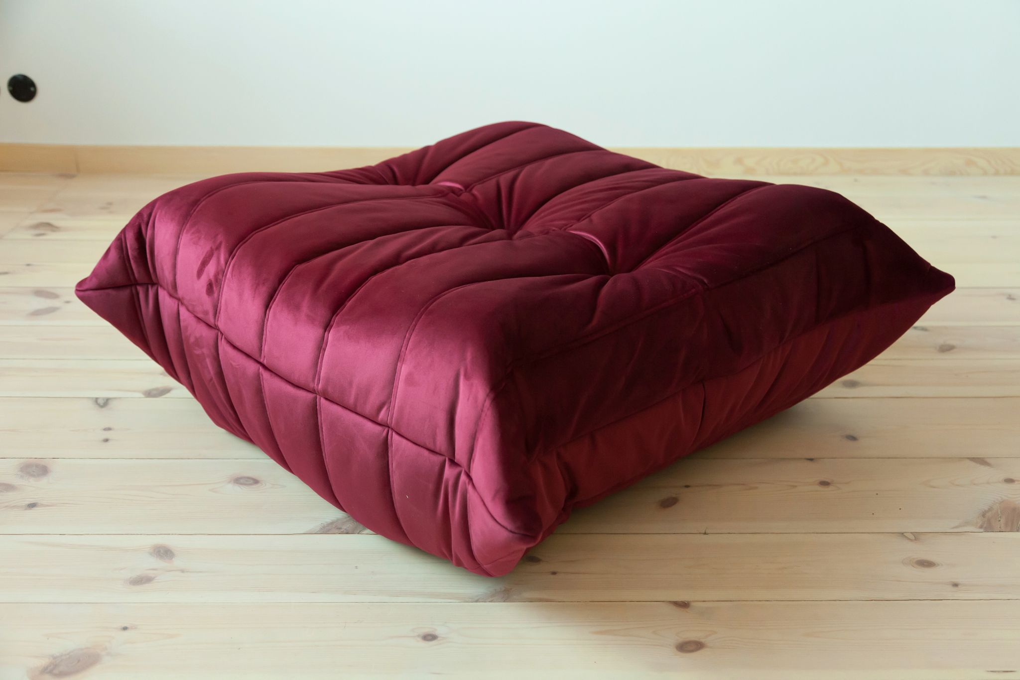 Togo ottoman model designed by Michel Ducaroy 1973