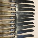 Series of 12 horn-handled knives