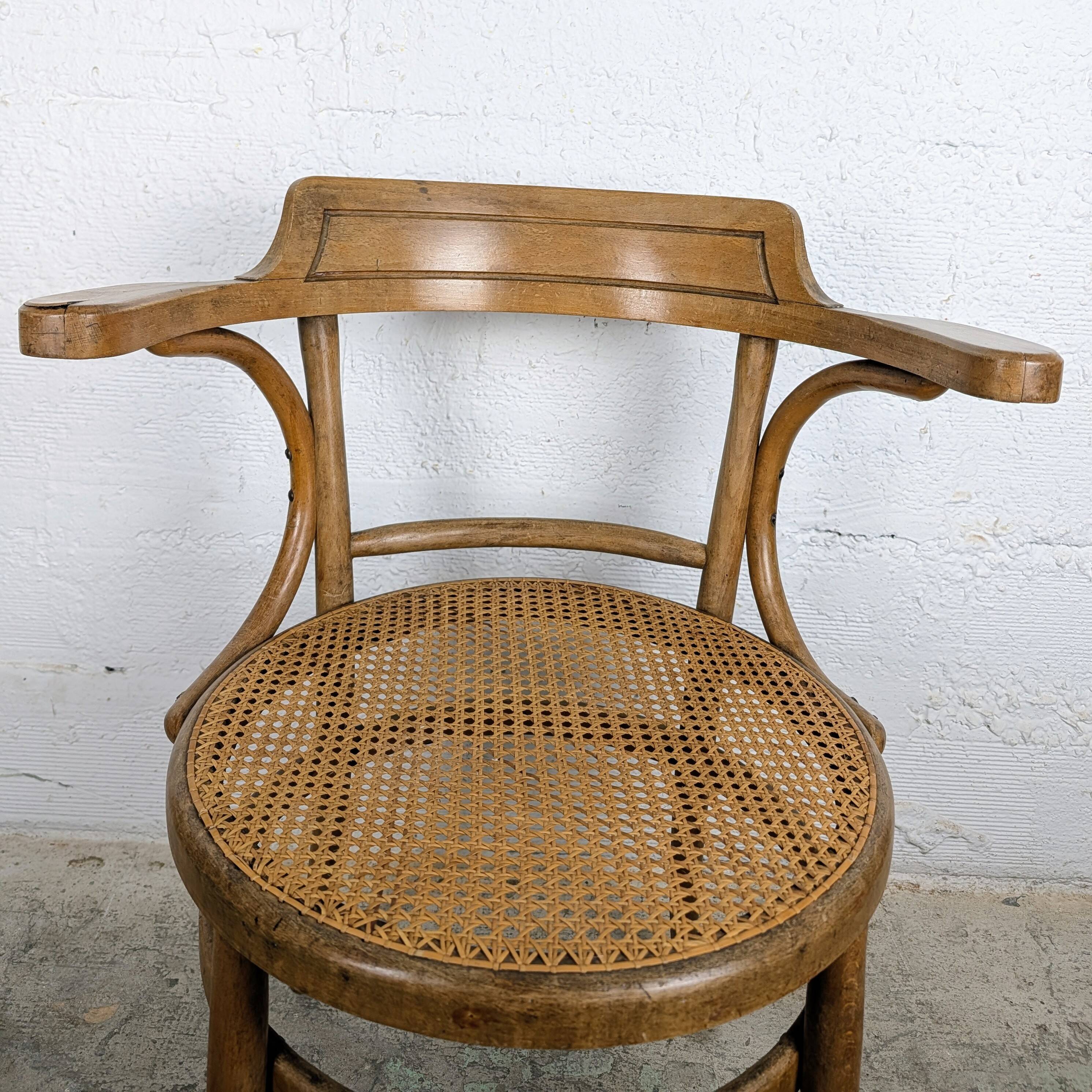 Fauteuil de bureau en bois courbé