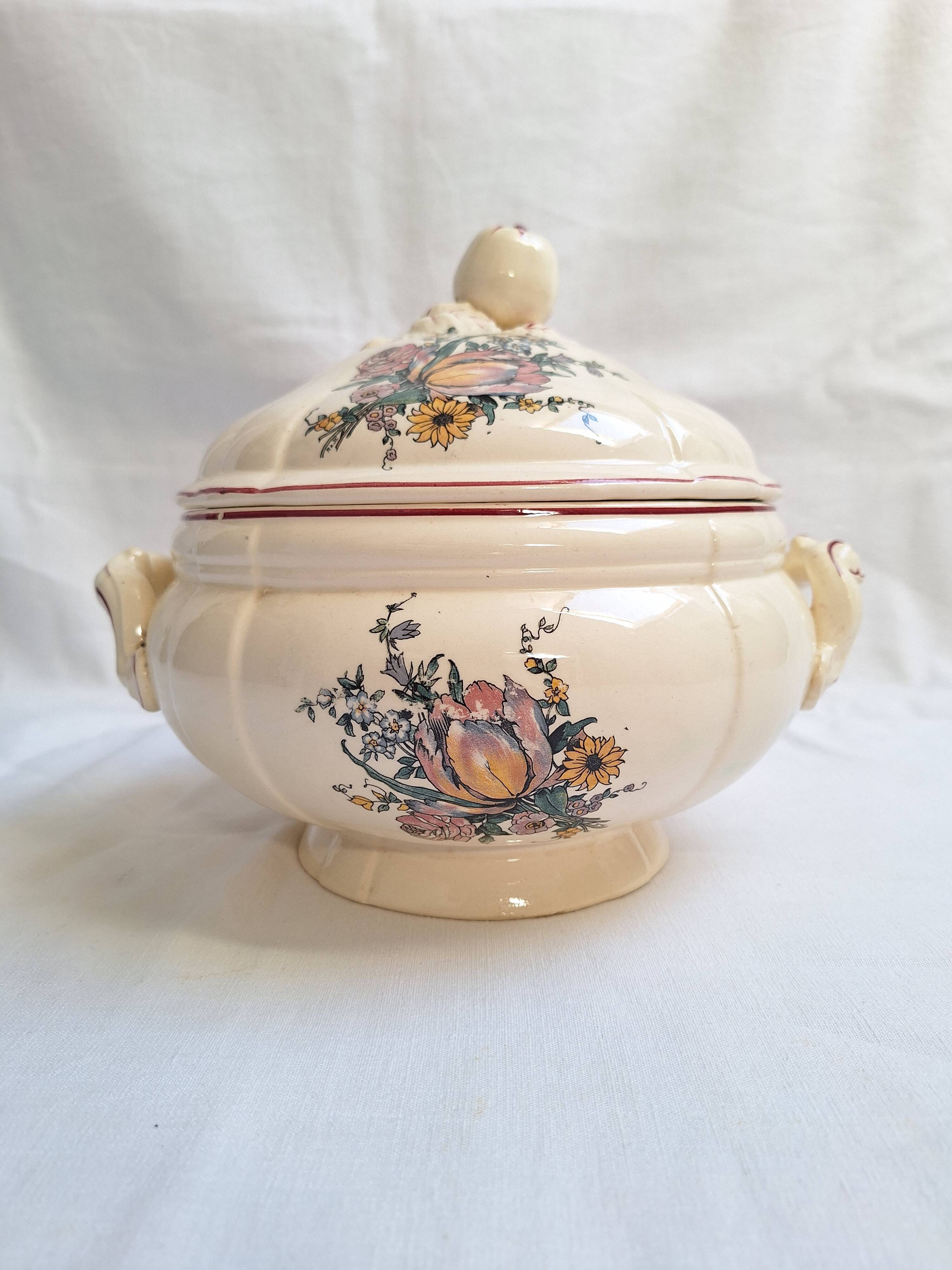 Soup tureen Digoin Sarreguemines Model Lorraine