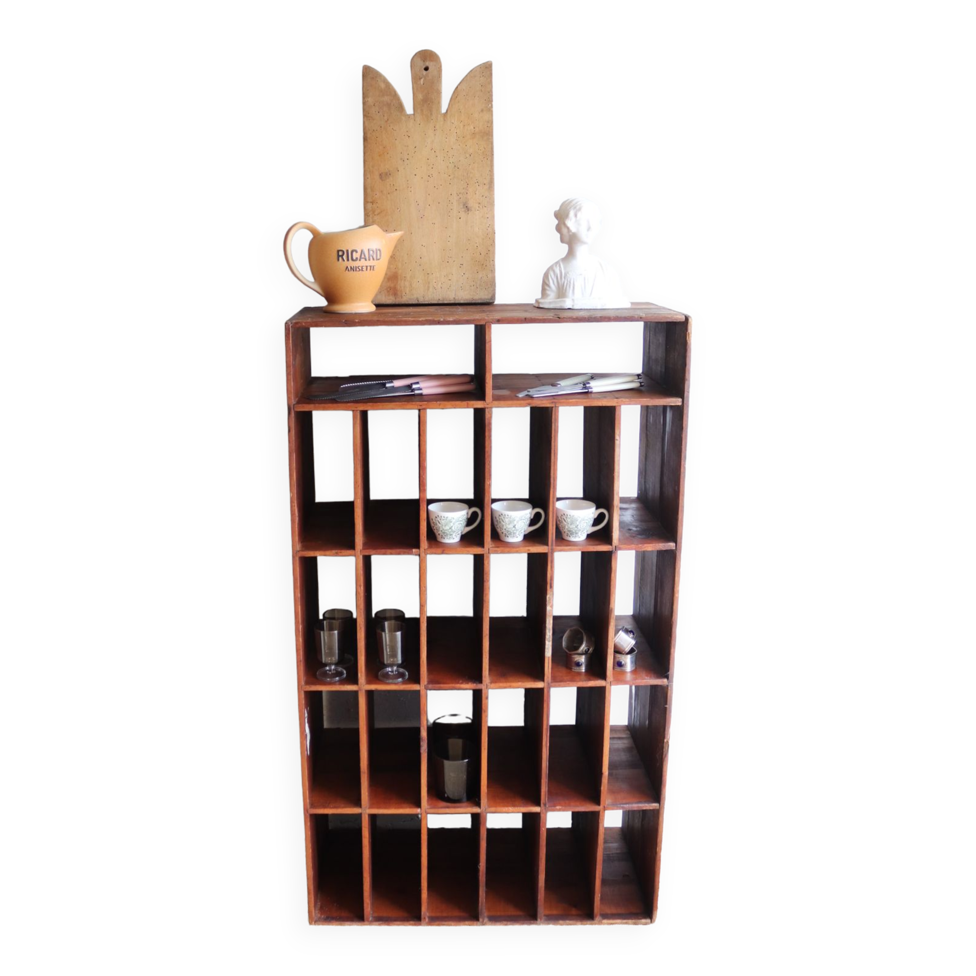 Casier de tri ancien en bois