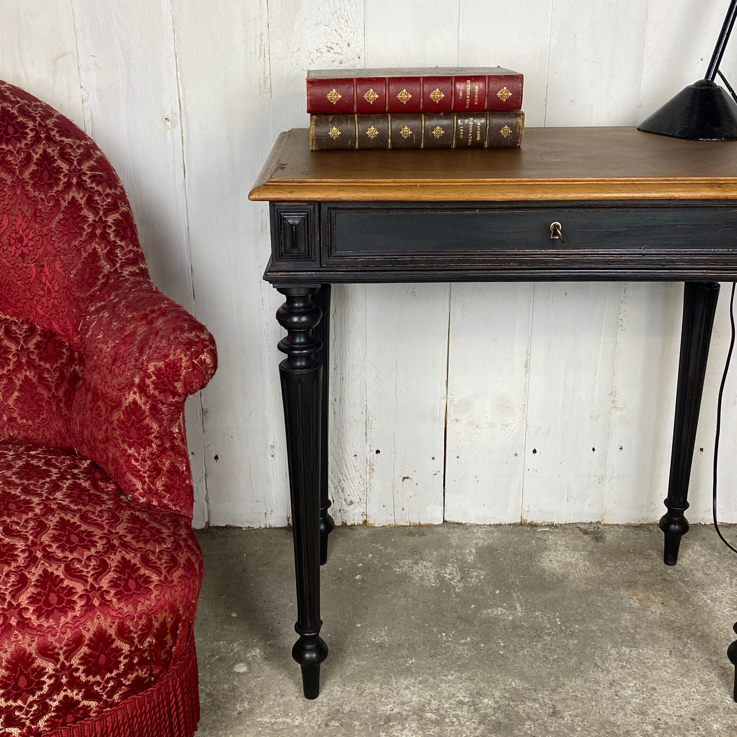 Black patinated lady's desk