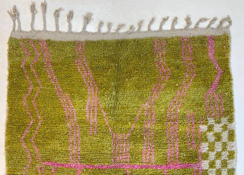 Moroccan Berber rug 250cm x 150cm