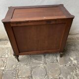 Petite commode en acajou de style Louis XVI, d’époque XXeme