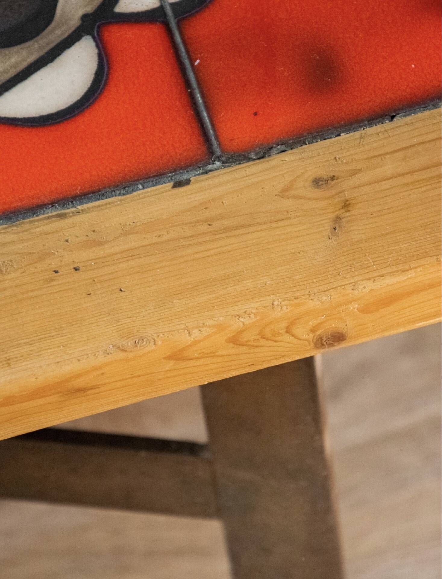 Table basse en fer forgé et céramique