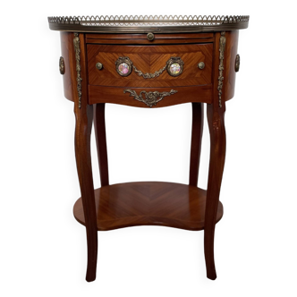 Petite table de style Louis XV