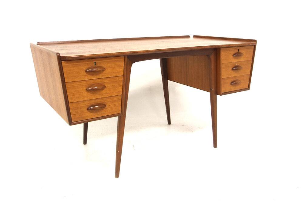 Scandinavian teak desk "PL. Uddebo", Svante Skogh, Sweden, 1950