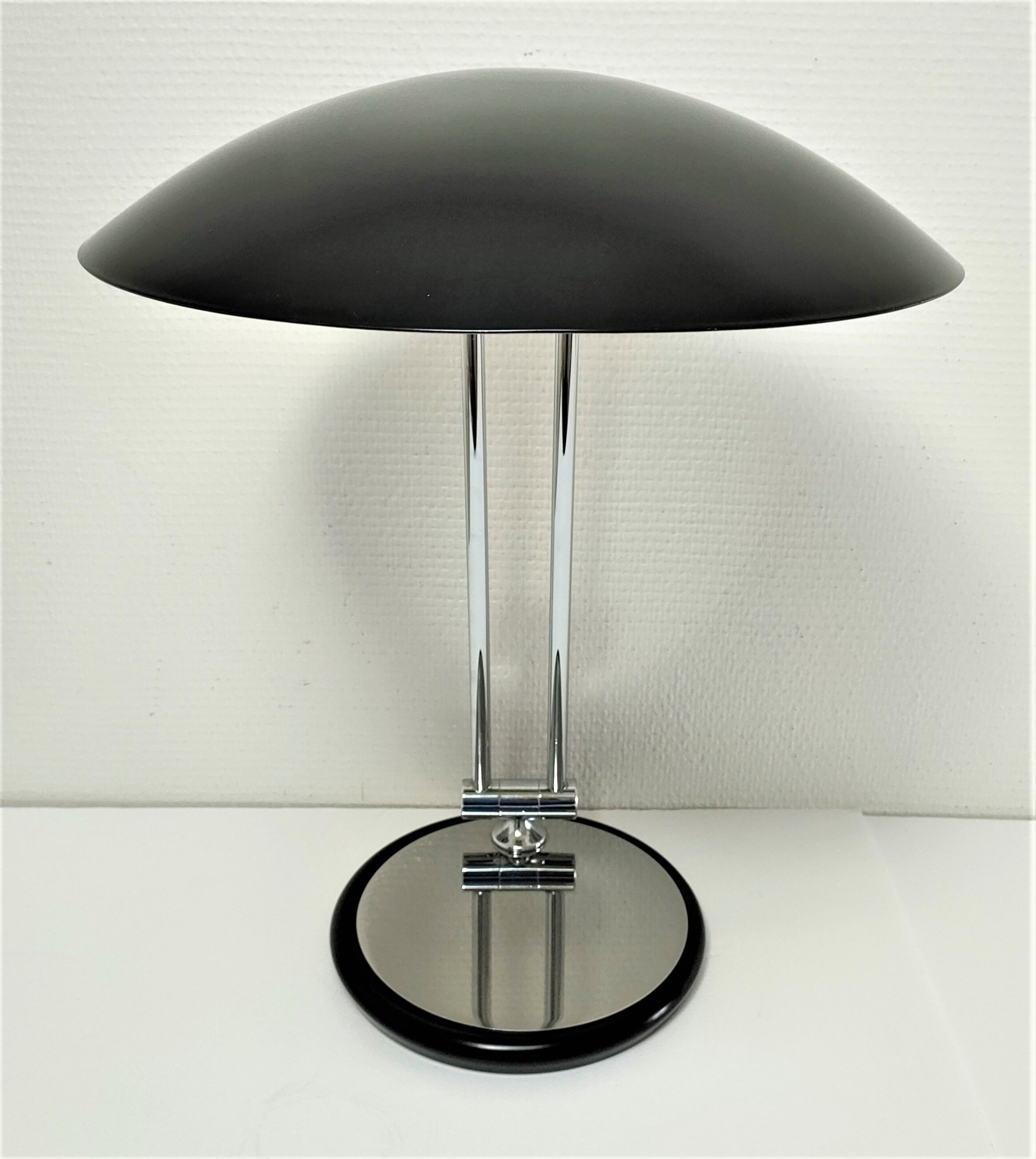 Aluminor lamp chrome metal and matt black design 80s