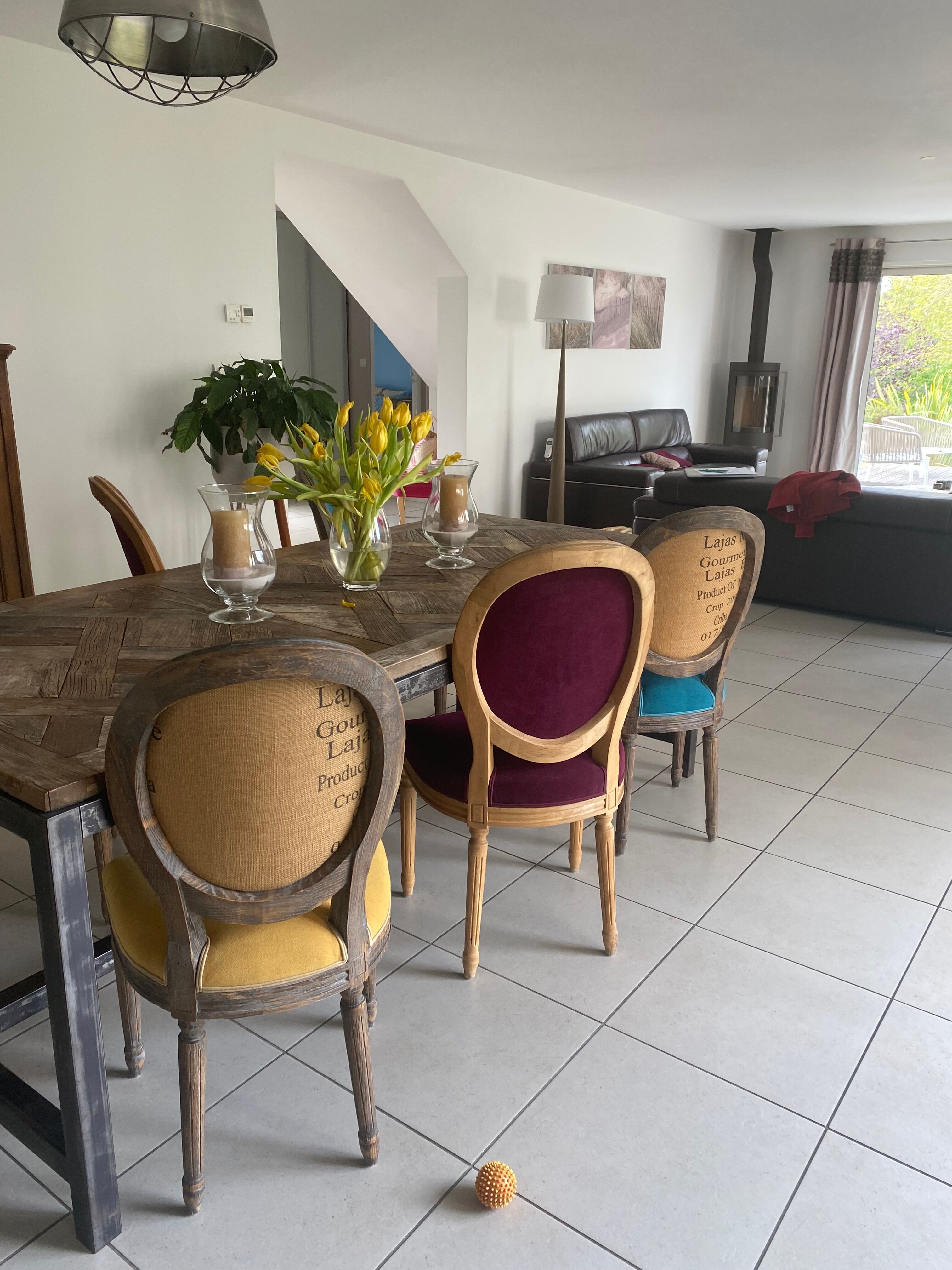 Set of 6 dining chairs