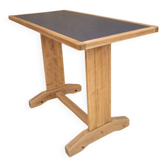 Bistro table