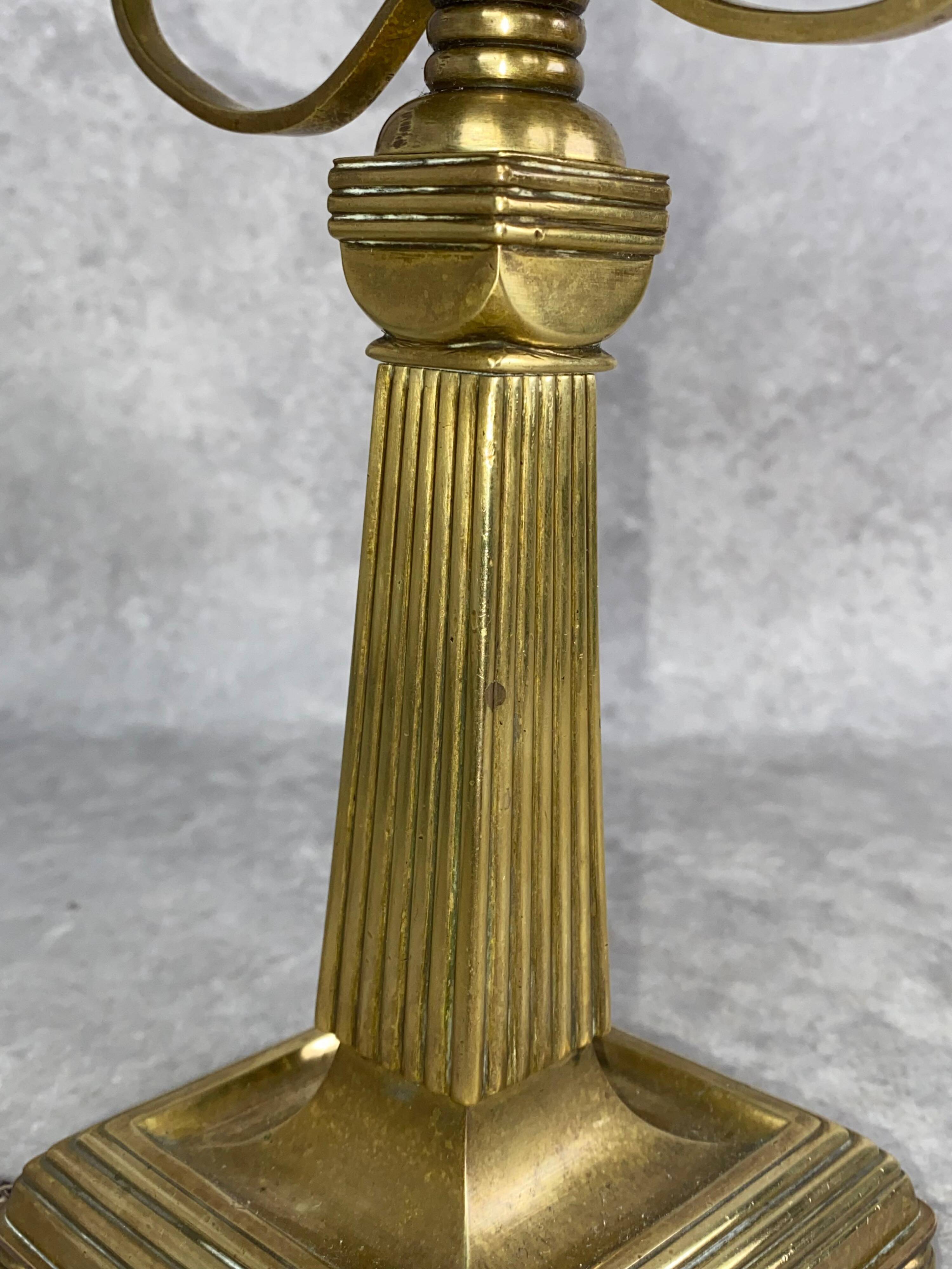 Lampe de table en laiton dans le style de la sécession viennoise