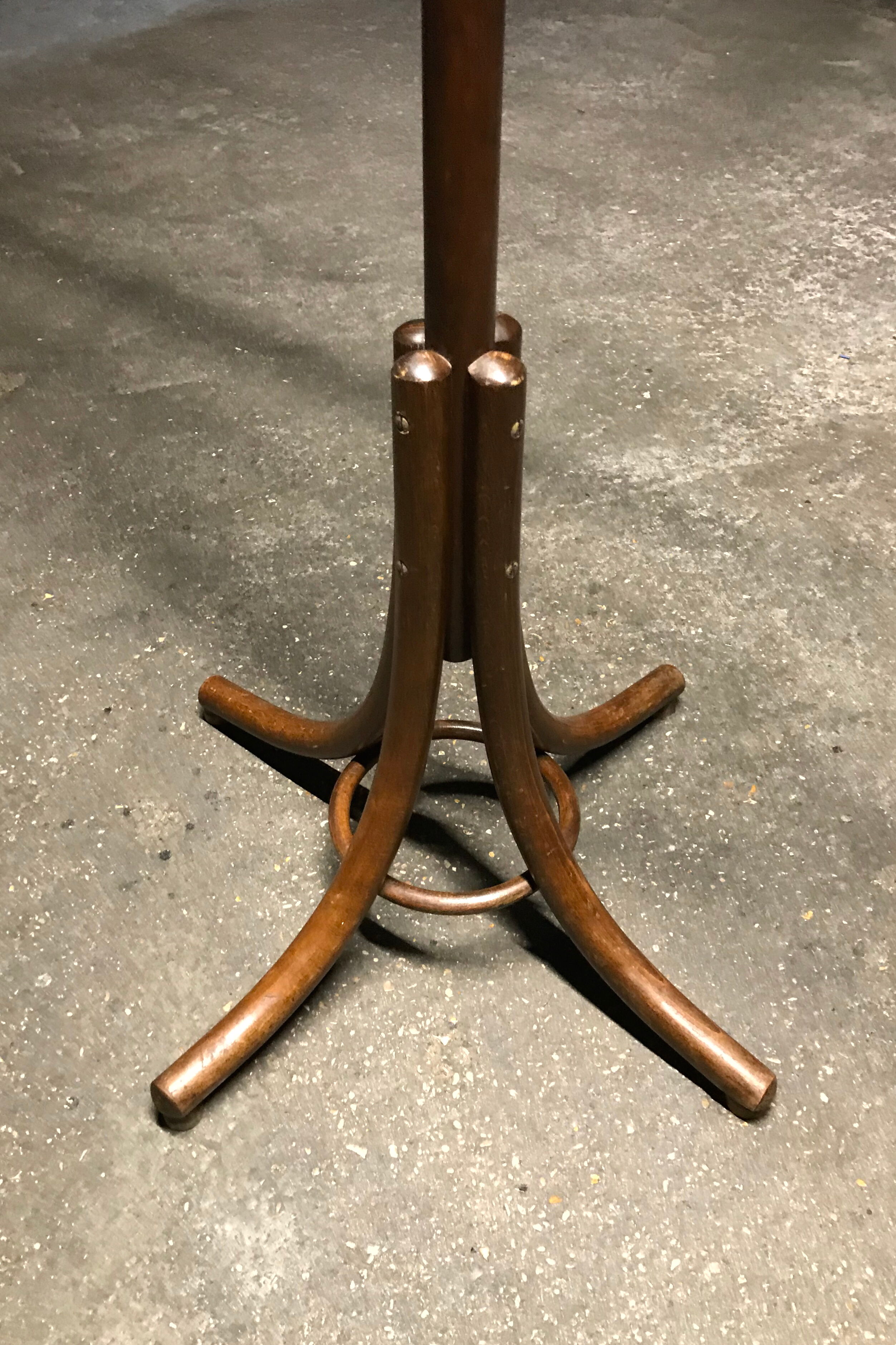 Thonet parrot coat holder, curved wood 1930 - 40,