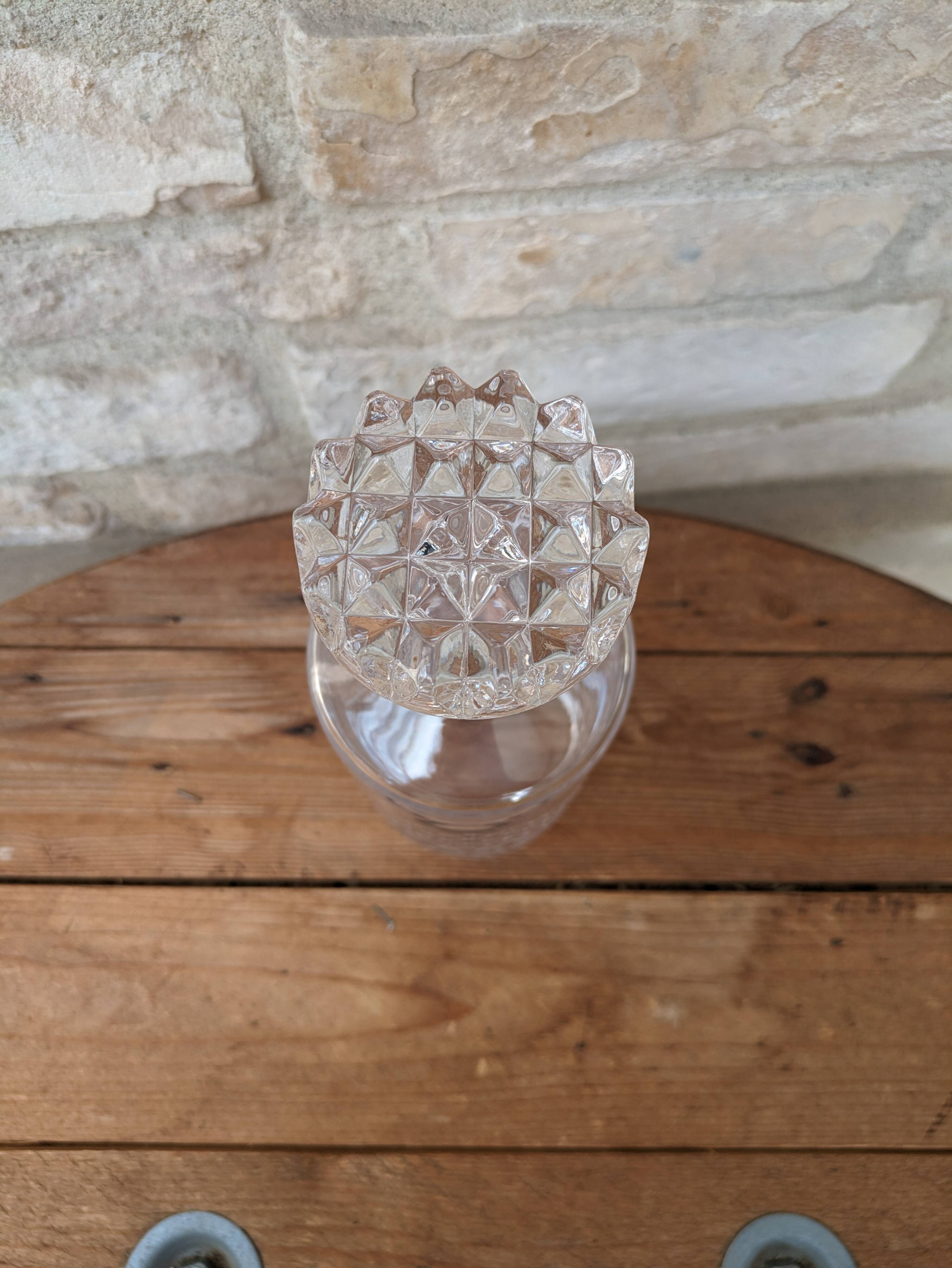 Ancienne carafe en cristal taillé avec bouchon 1l