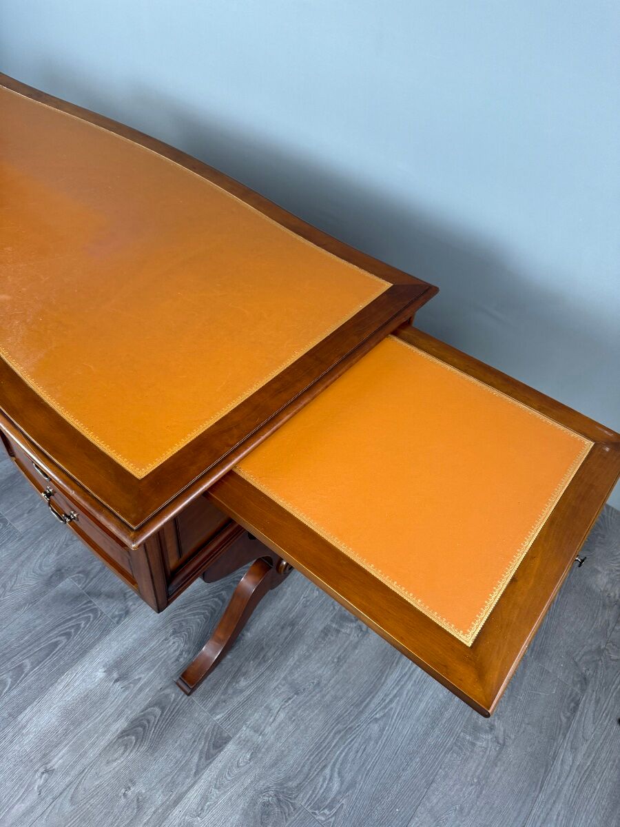 English style mahogany desk, 20th century