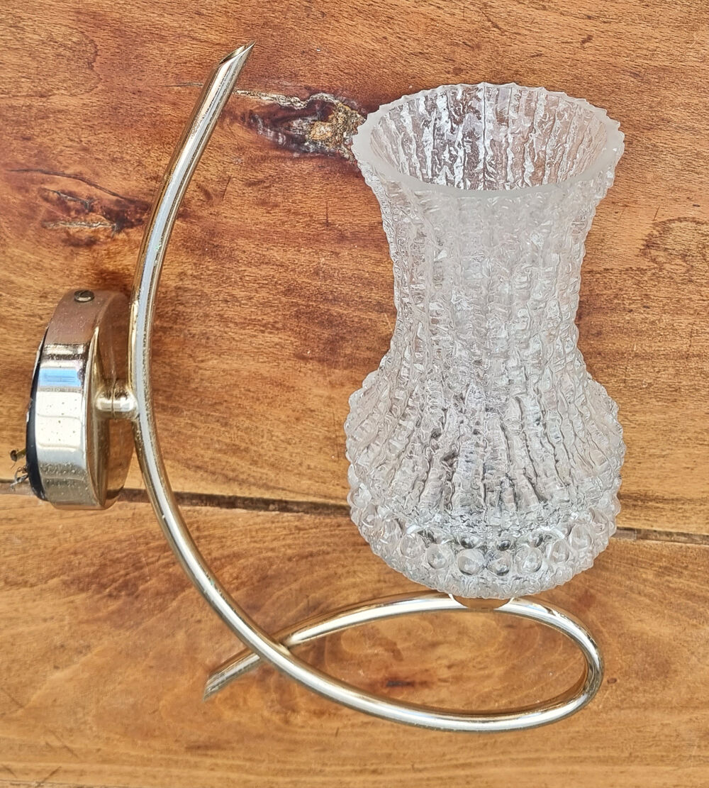 Pair of vintage brass and chiseled glass sconces - 50s