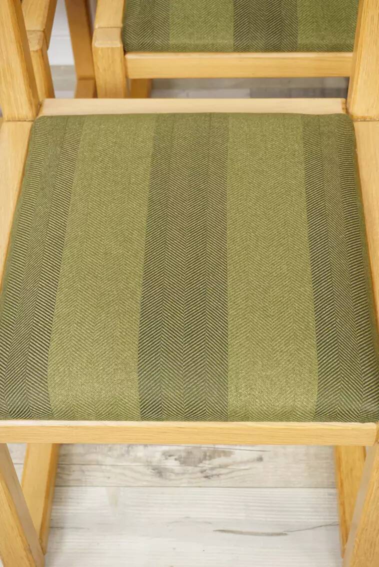 Set of 6 modernist chairs in wood and fabric from the 60s