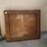 Collector's showcase jewelry wooden collector's item with keys