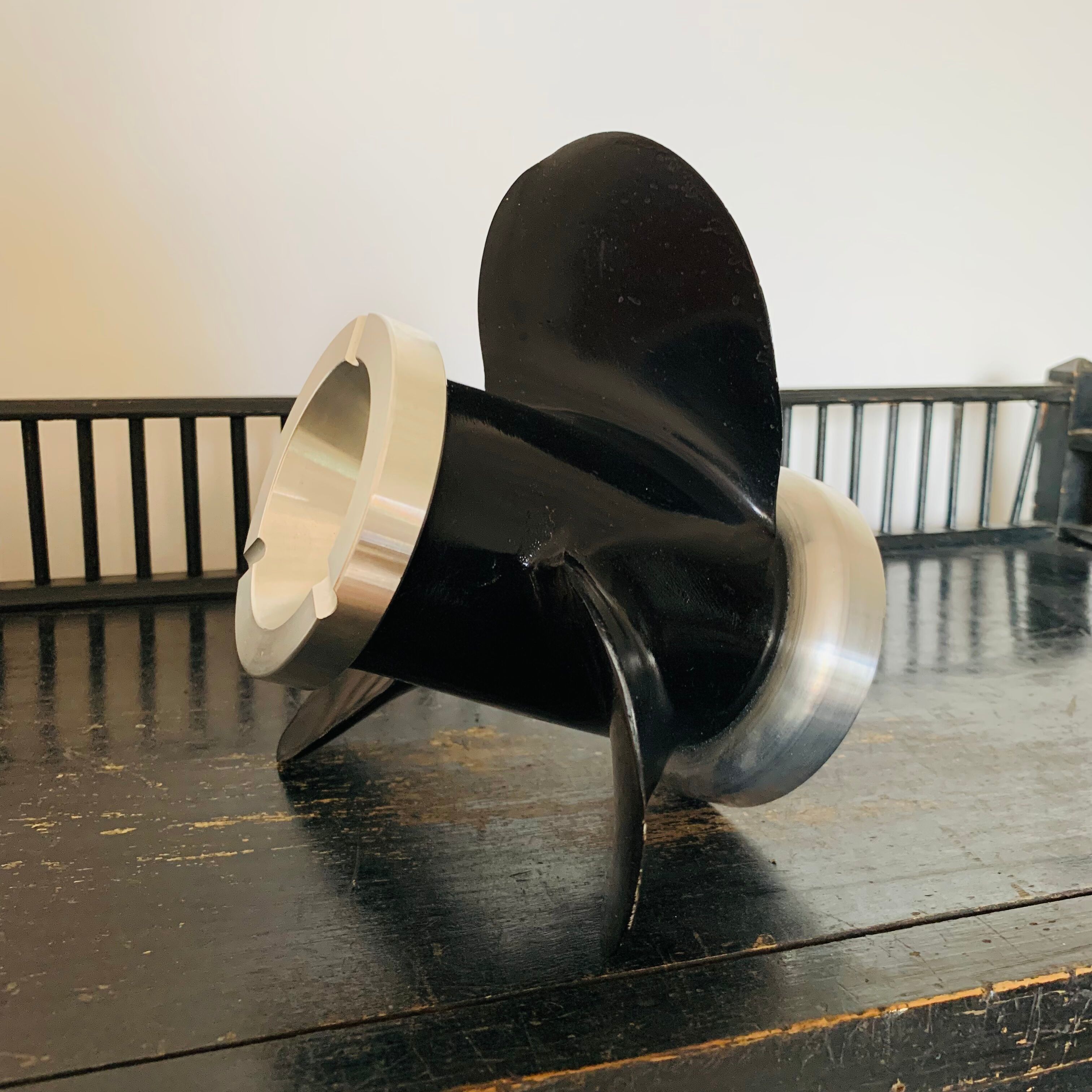 Cendrier « Hélice »