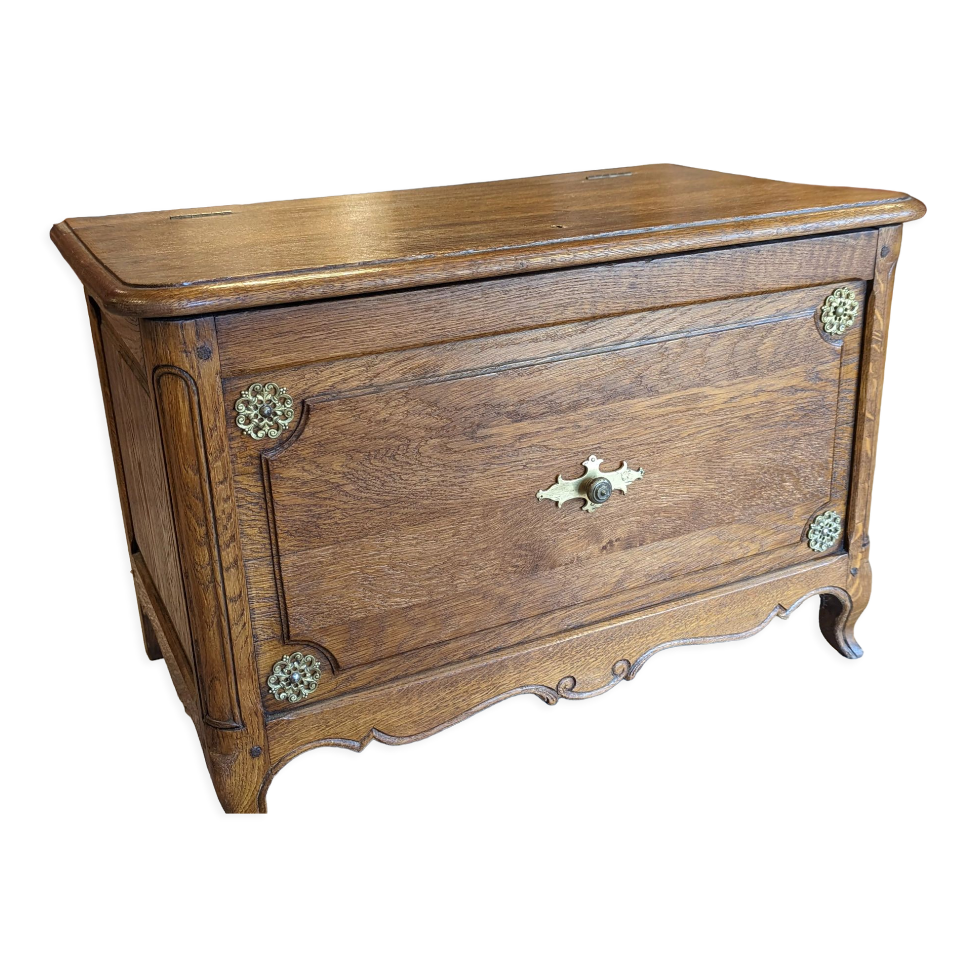 Oak chest