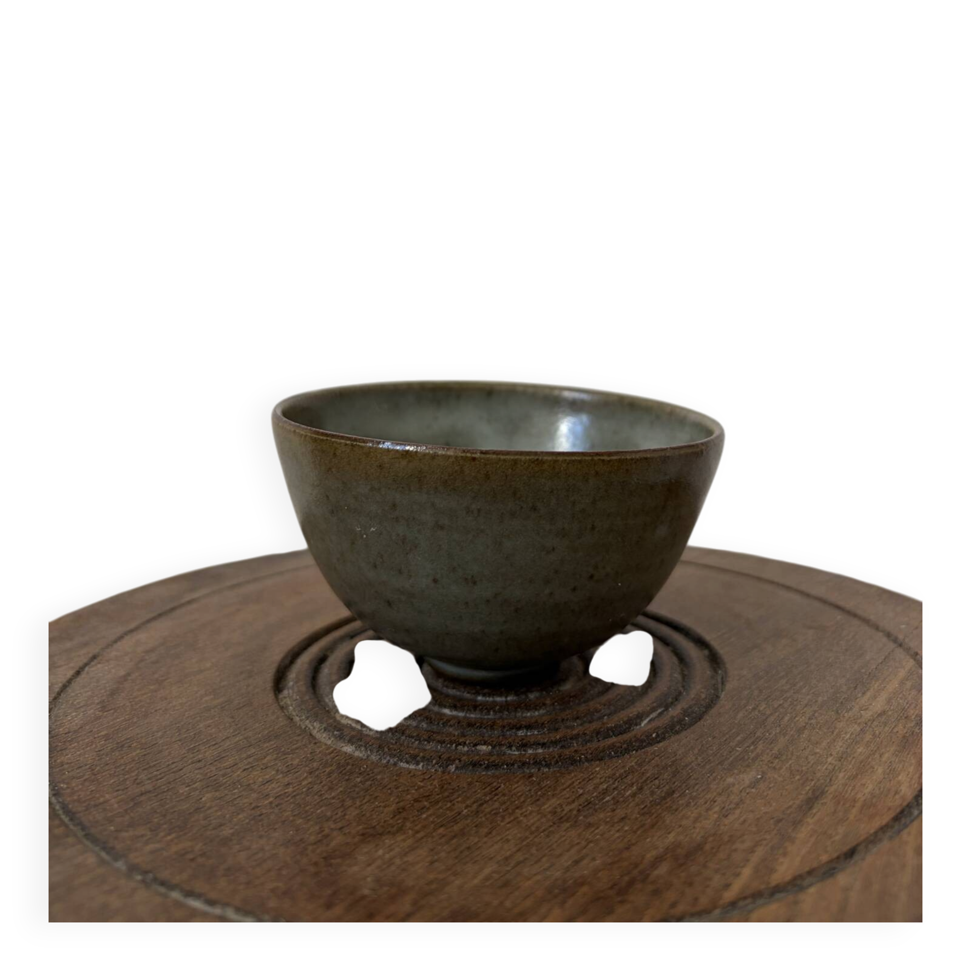 Glazed stoneware bowl type Chawan