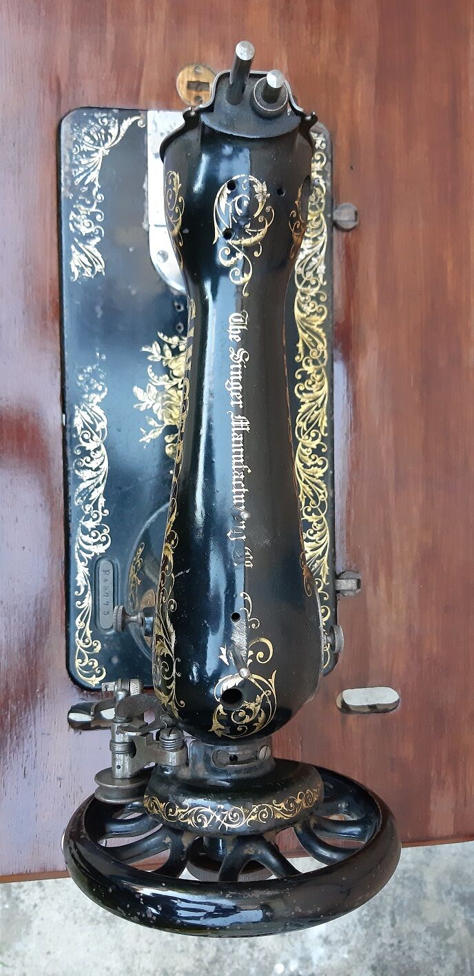 Singer's old sewing machine