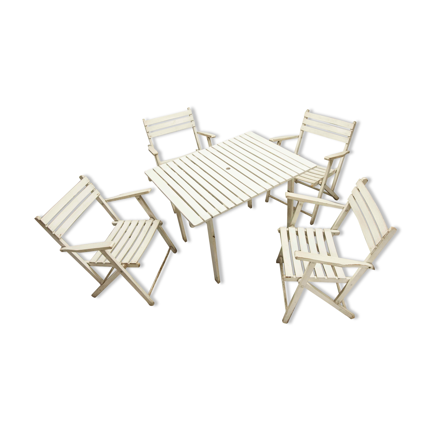Garden furniture table and 4 armchairs 60's in its juice