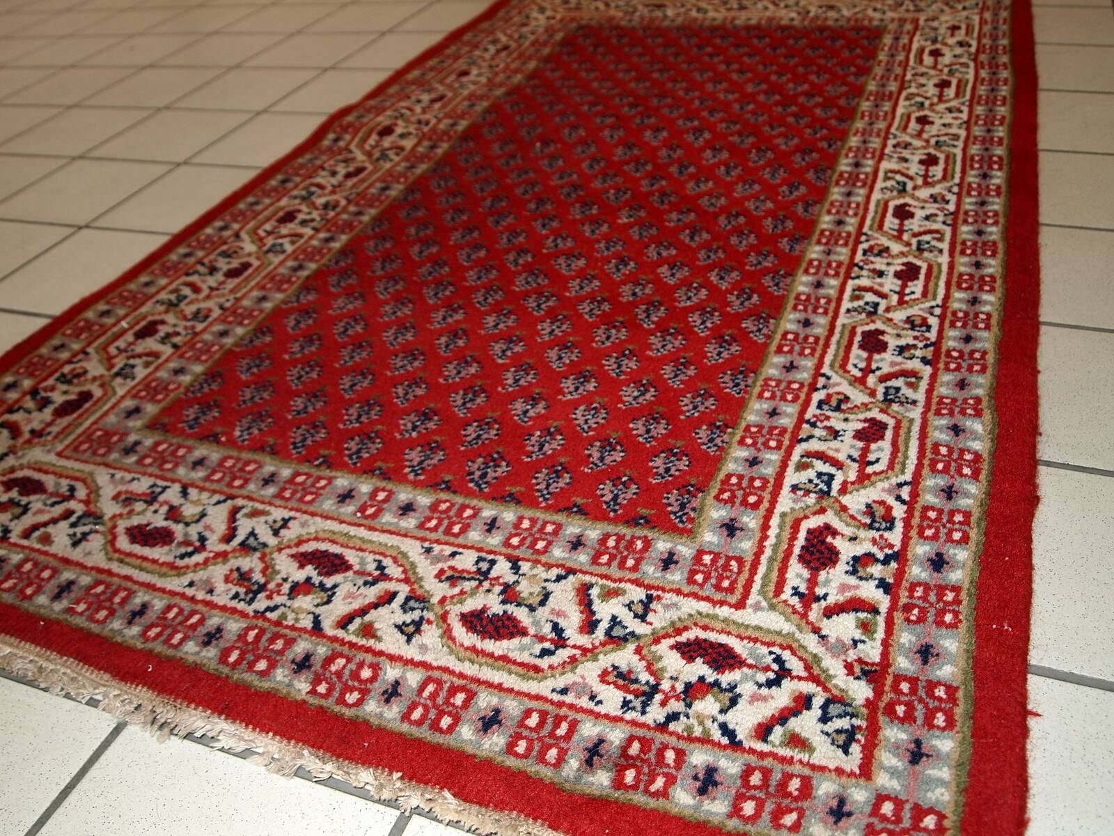 Tapis Vintage Indo-Seraband en Laine, Années 1970, Élégance Classique