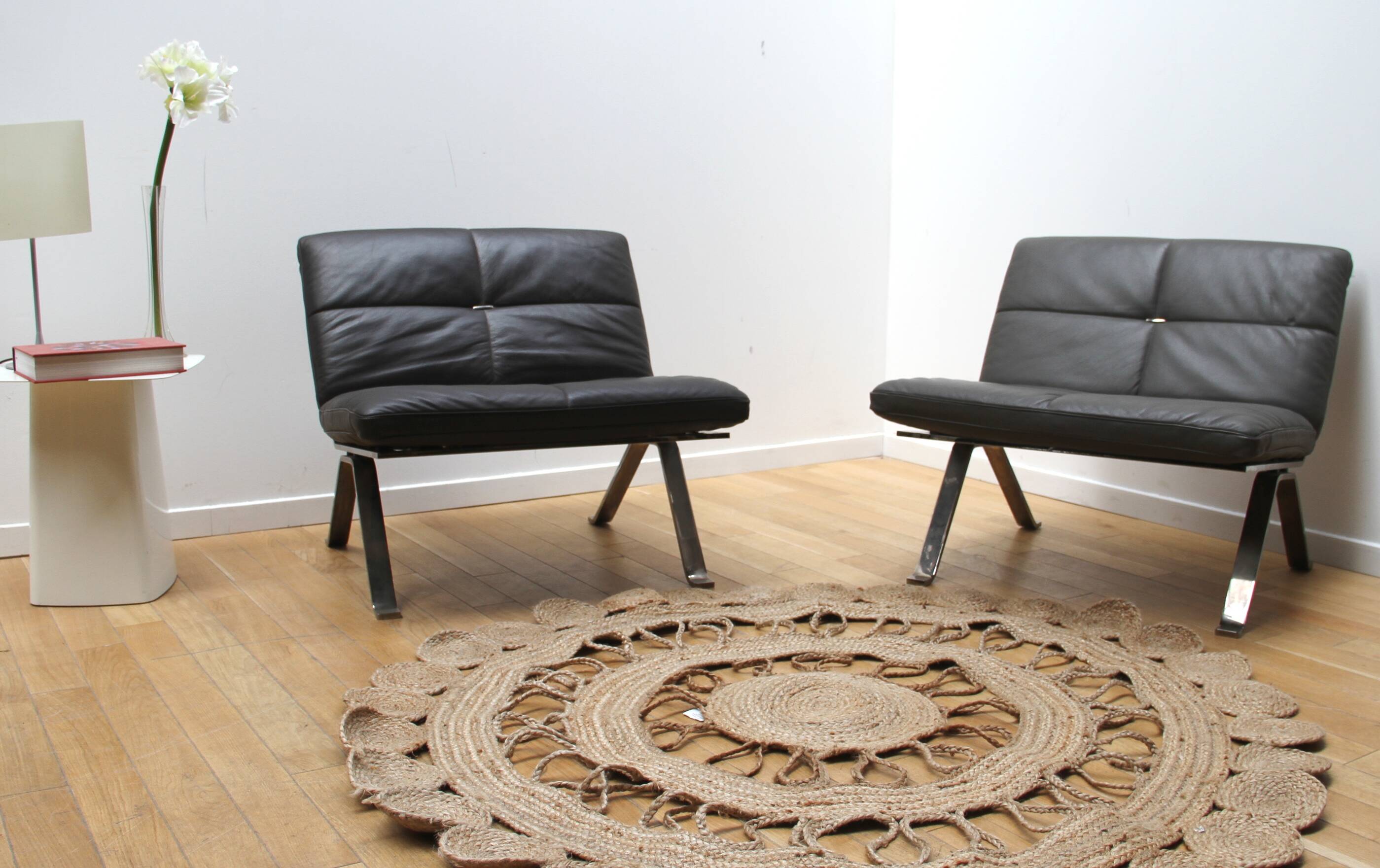 Pair of Brooklyn Chair armchairs, Poltrona Frau