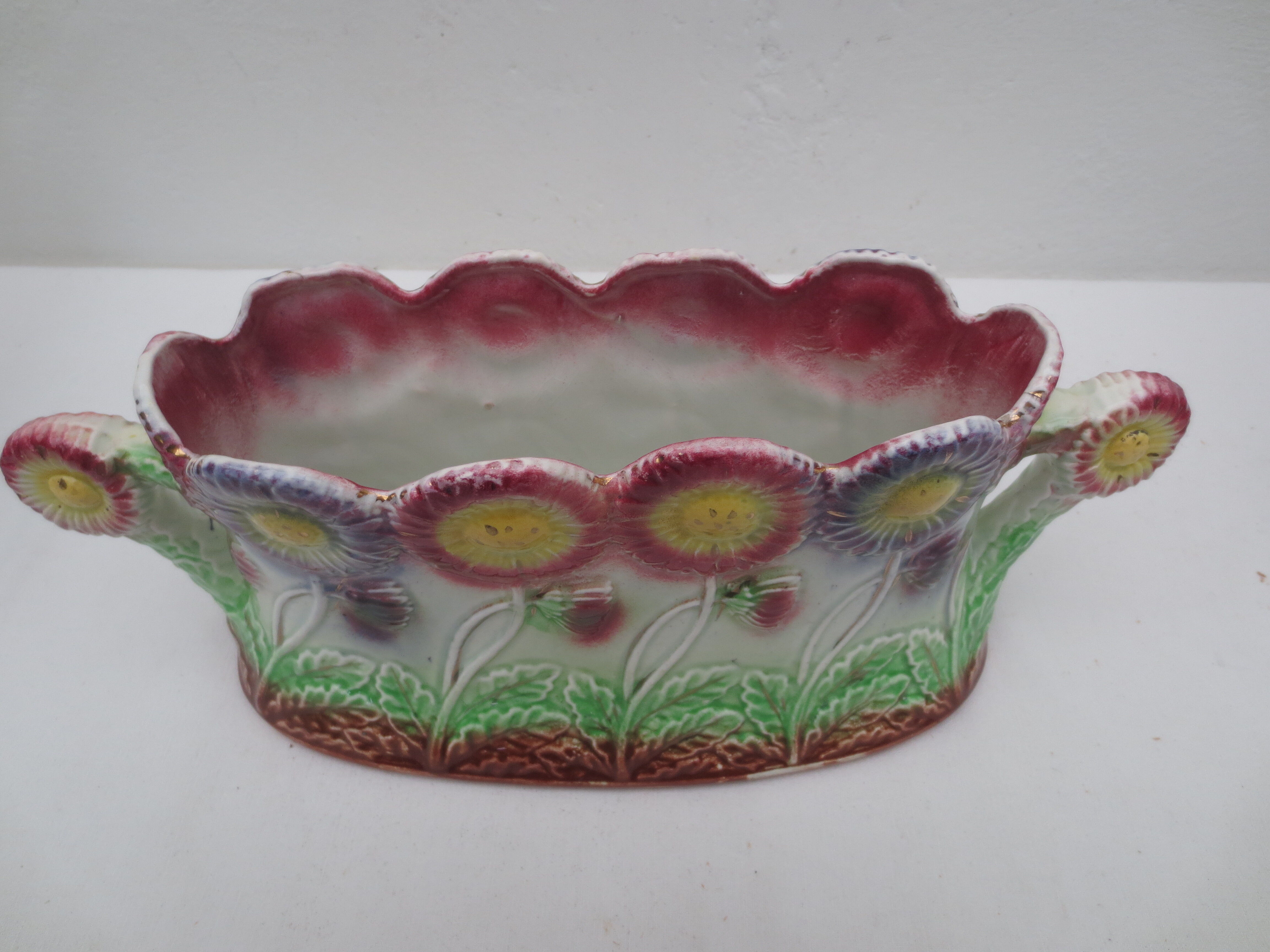 Vases and gardener "onnaing" in art nouveau dabsin