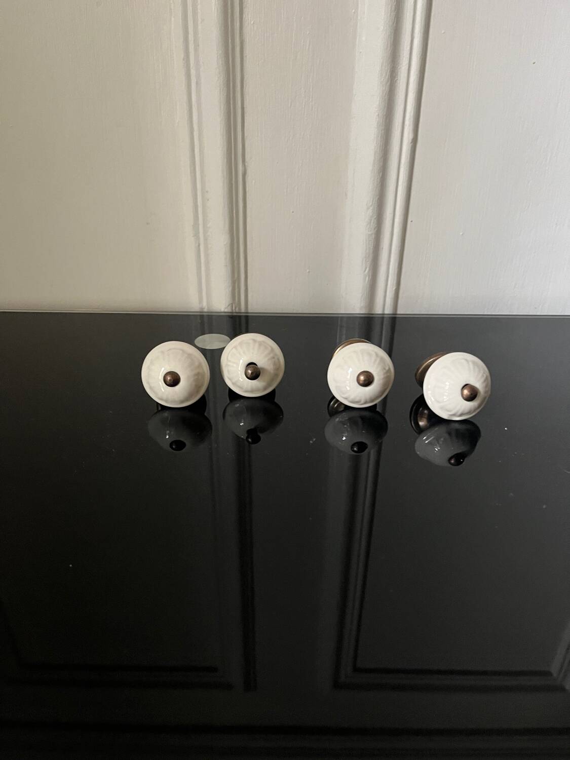 Ceramic furniture handle