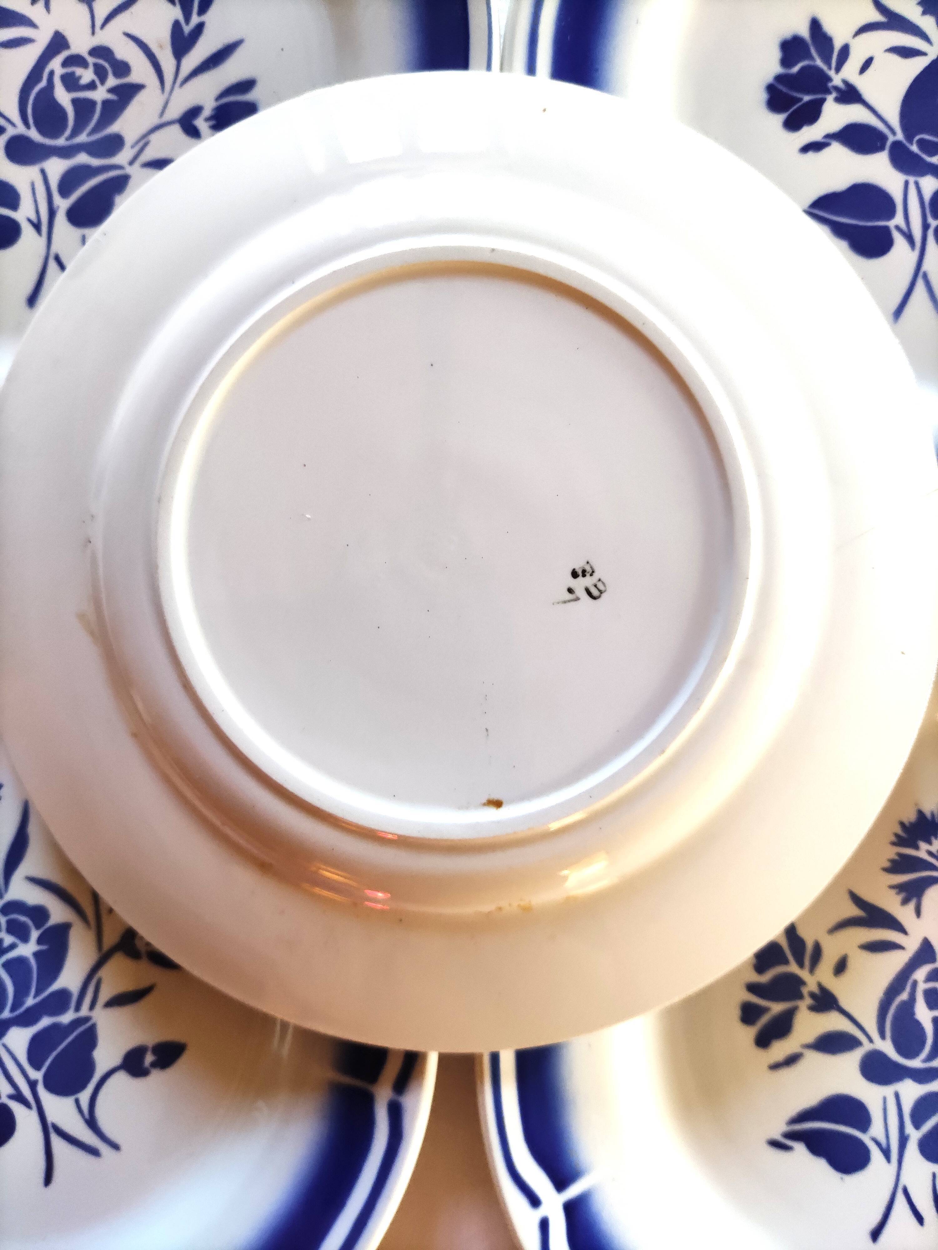 6 blue and white Badonvilliers dessert plates