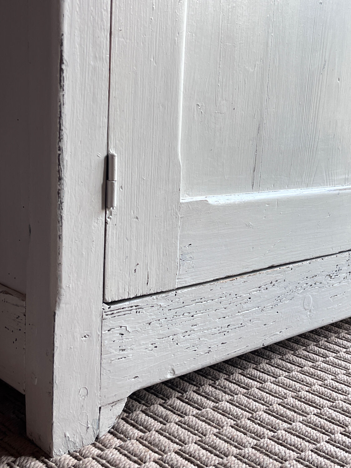 Double glass body buffet