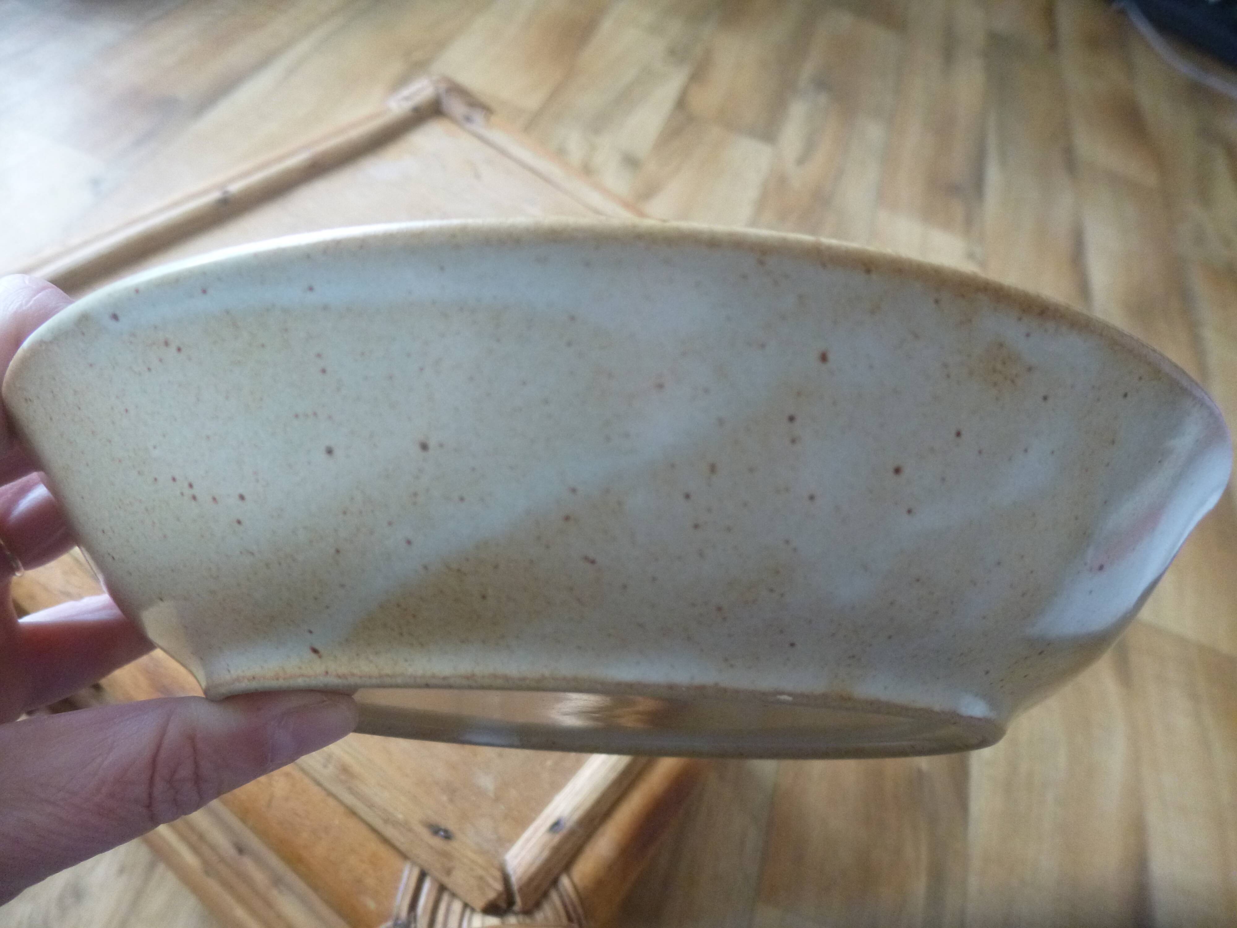 2 hollow sandstone plates - Sandstone Village
