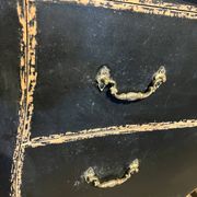 Commode de Style néo-Louis XV , laquée en noir , 2 tiroirs