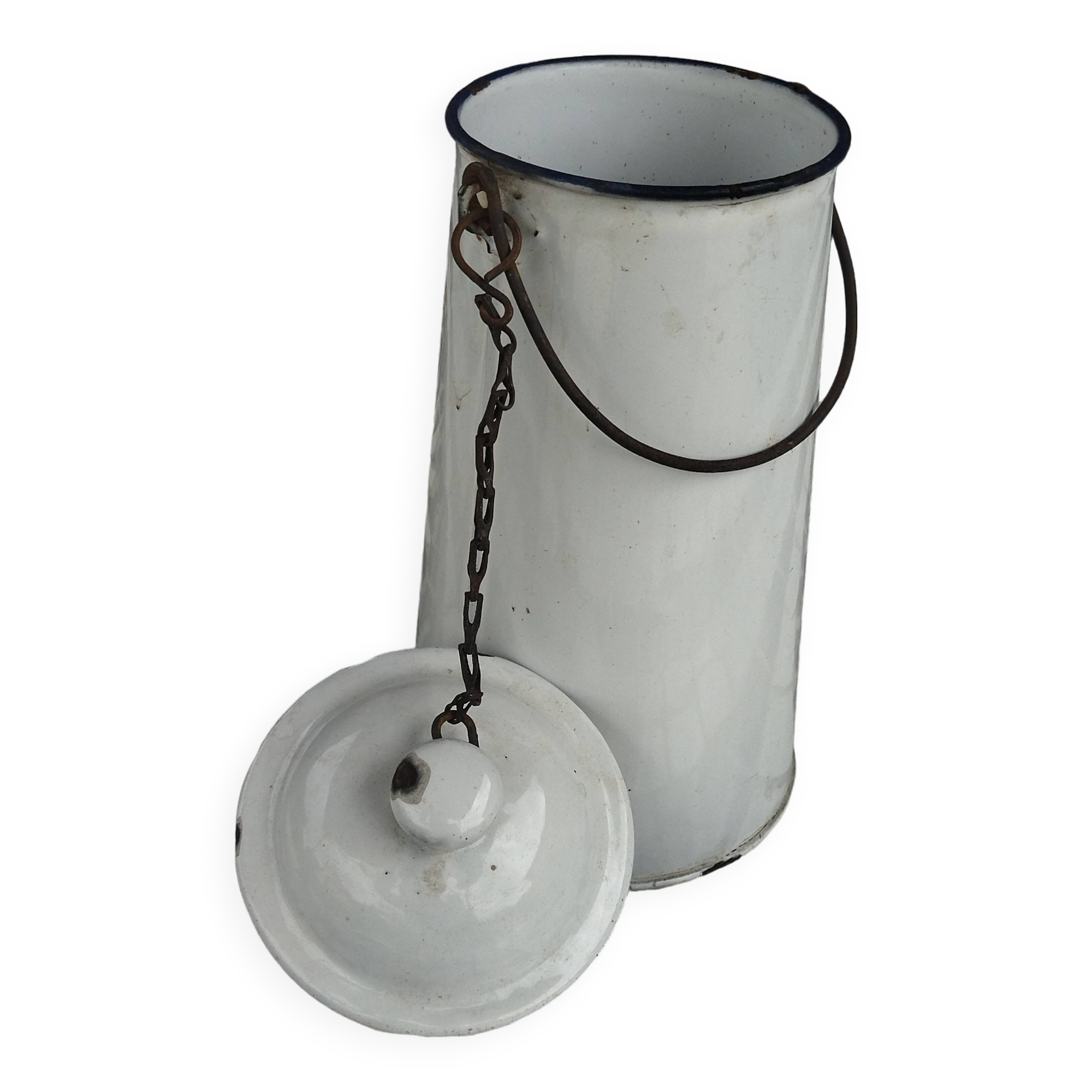 Enameled milk jug